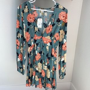 NWT Billabong Floral Dress